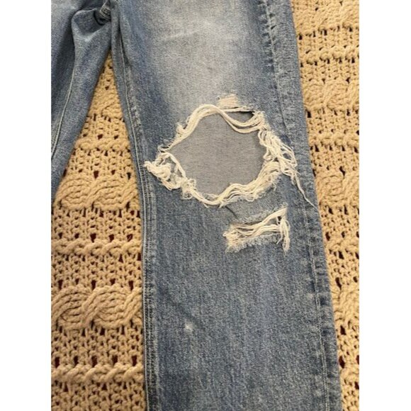 American Eagle Straight Mom Jean Distressed Light‎ Wash Pants Women's Size 10S - Picture 6 of 14
